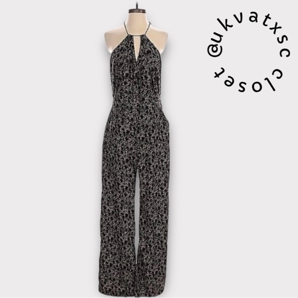 Banana Republic Factory Halter Style Jumpsuit.  Animal Print. Size 6. Like New. - Picture 2 of 15